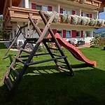 Hotel apartamentowy Dachsteinblick