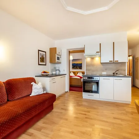 Dachsteinblick Apartahotel 4*