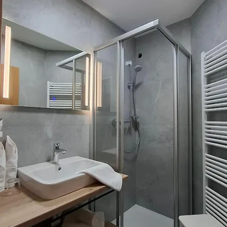 Aparthotel Dachsteinblick 4*