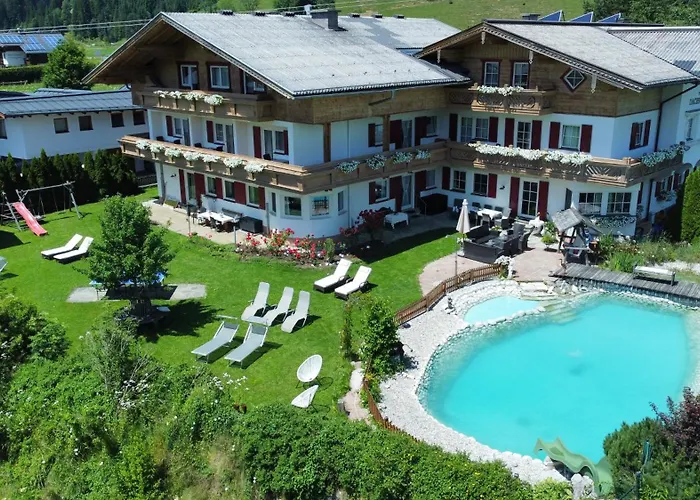 Aparthotel Dachsteinblick 4*